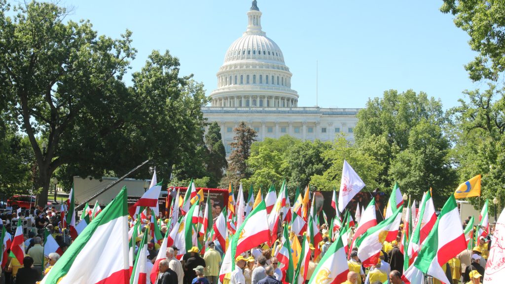 Thousands rally in Washington DC to support Mrs Rajavi's Democratic Alternative for Iran
